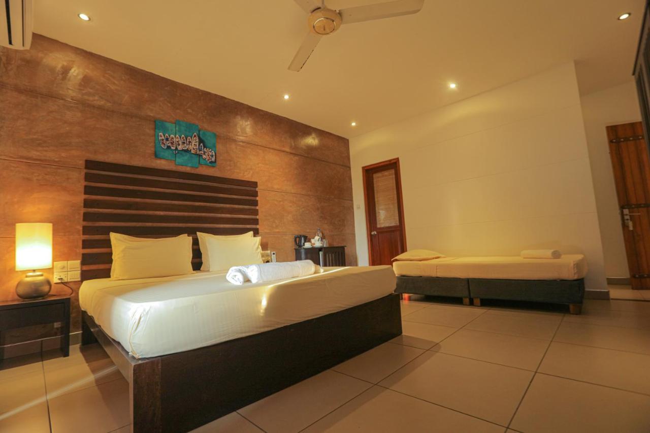 Summer Side Negombo