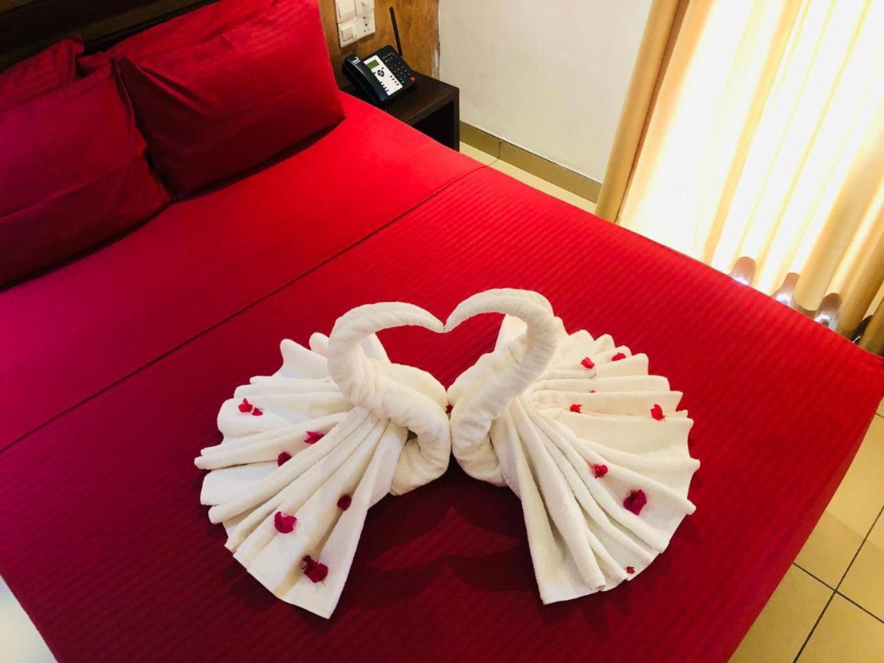 Summer Side Hotel