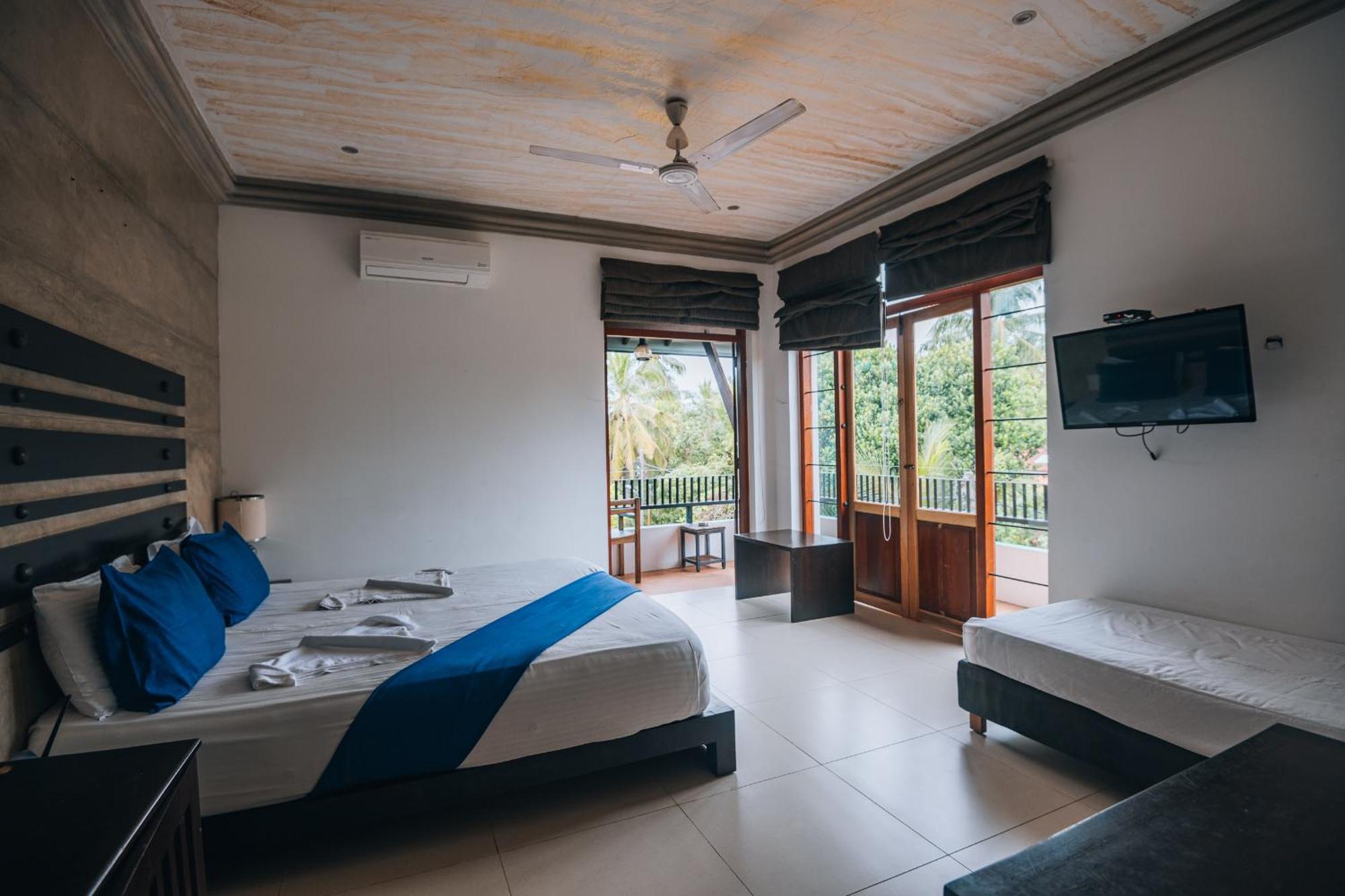 Hotel Summerside Negombo